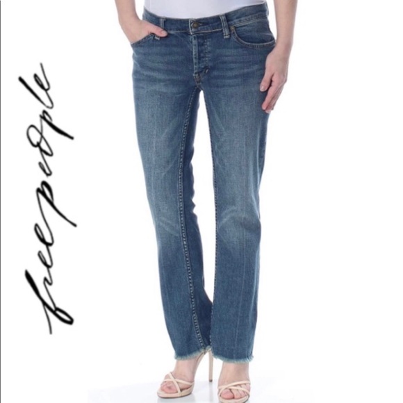 ❗️Brand New❗️FREE PEOPLE Austin Frayed Straight Leg Jeans - Picture 4 of 9